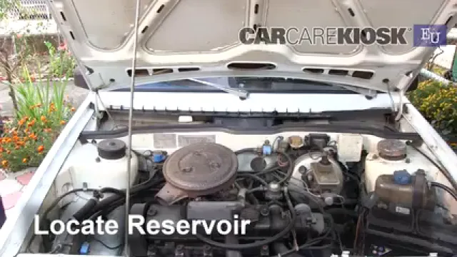 1993 Lada Samara 1300 S 1.3L 4 Cyl. Windshield Washer Fluid Add Fluid